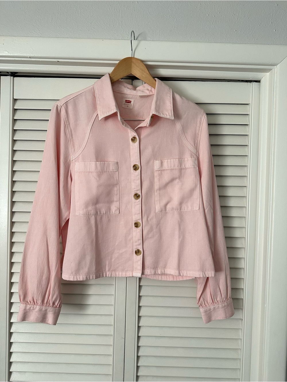 NWOT Levi's Light Pink Button-Front Jean Jacket